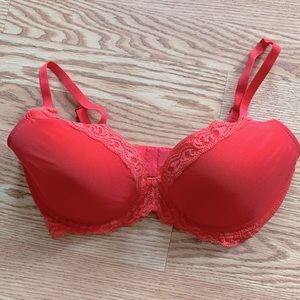 Natori 34DD bra with lace trim
